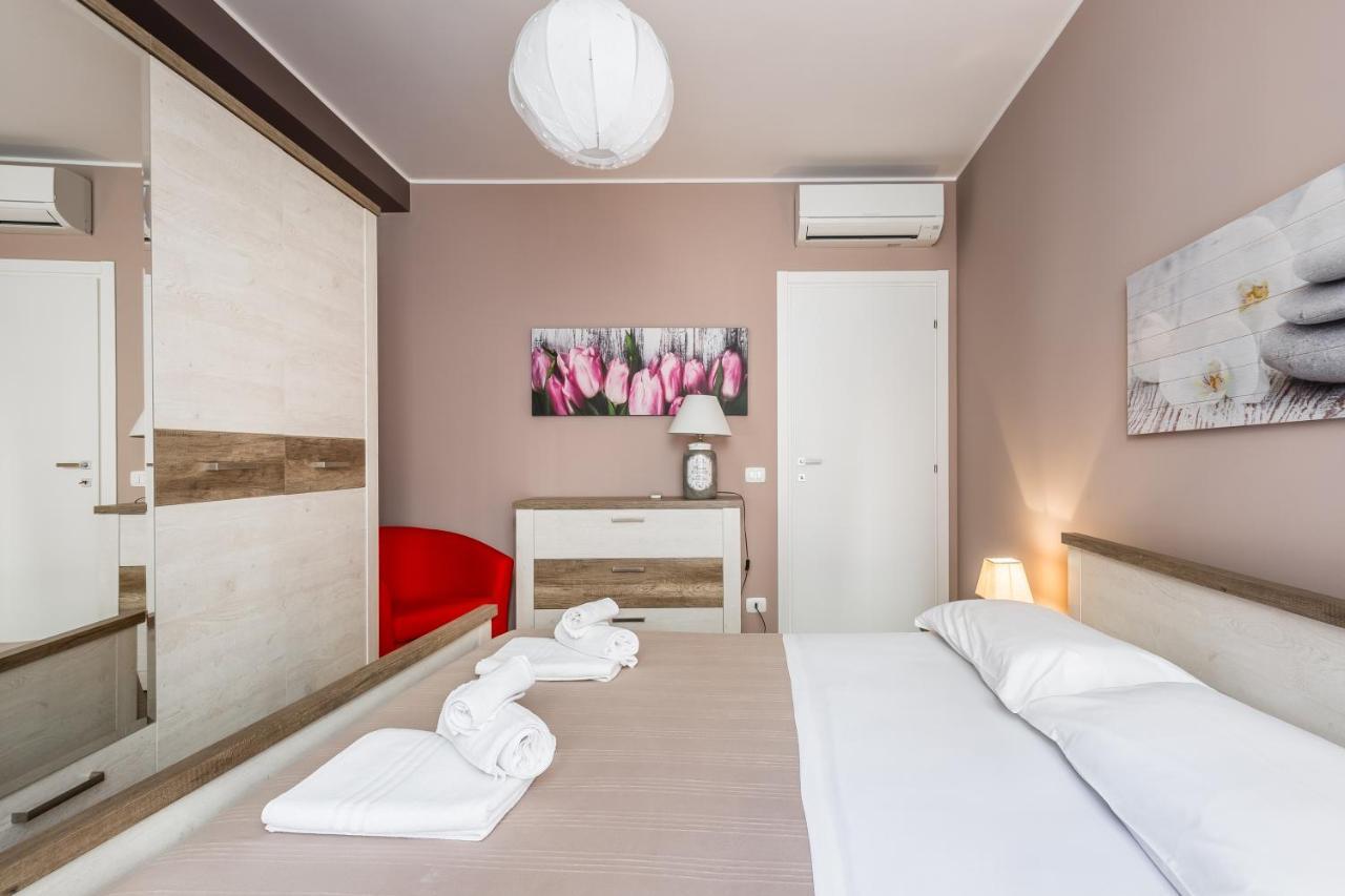 Modica For Family - Rooms And Apartments Exterior photo
